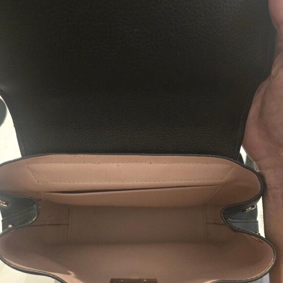 Kate Spade New York Leila Med Flap Backpack Bag Purse Black Pebbled Leather - Picture 3 of 5